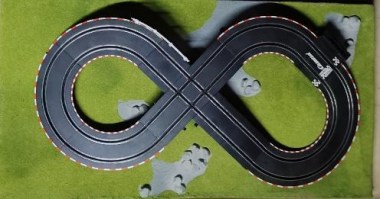 MAQUETA CARRERA GOO